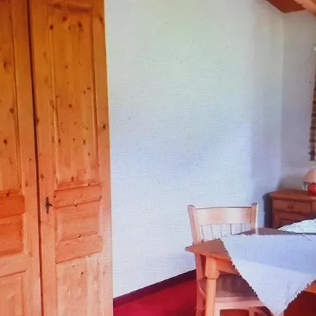 Сasa de vacaciones Gemütliches Chalet Ranavot