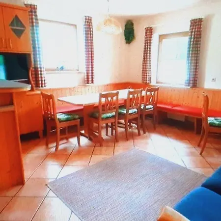 Сasa de vacaciones Gemütliches Chalet Ranavot